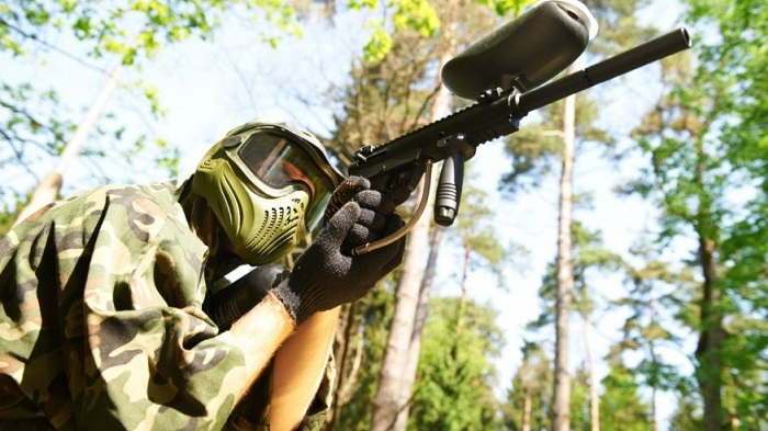 Paintball players should watch out for eye injuries 